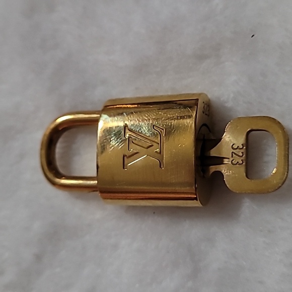 Authentic Louis Vuitton Lock & Key w unbranded chain - Picture 4 of 7
